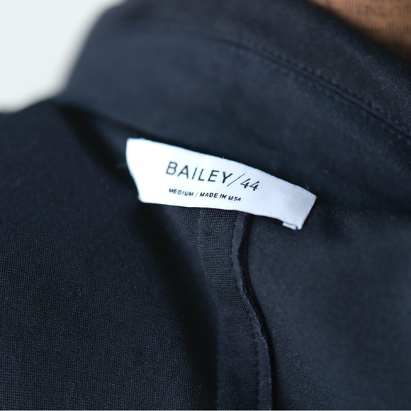 Bailey 44 Navy Double-Breasted Blazer - Picture 3 of 4